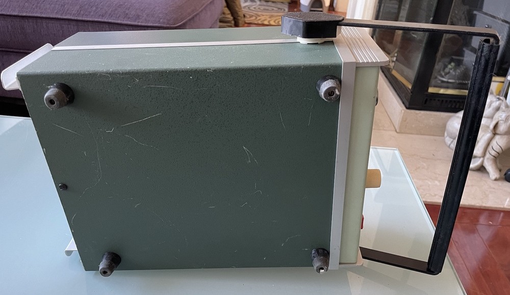 Boonton RF Millivolt Meter Model 92E No Probe Powers On As Is
