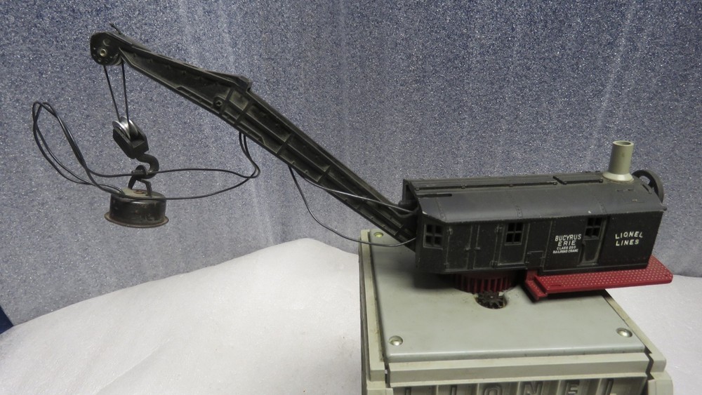 LIONEL POSTWAR O CRANE ACCESSORY W/MAGNET 632428A