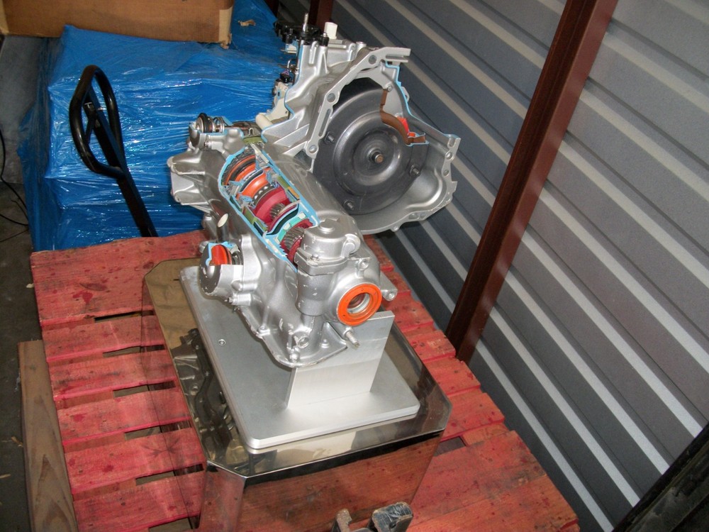 NICE FORD AX4S AUTOMATIC TRANSAXLE CUTAWAY DISPLAY INSTRUCTIONAL TRAINING MODEL