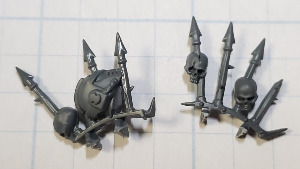 Warhammer 40k Chaos Space Marines Bits Terminator Shoulder Trophy Spikes #05