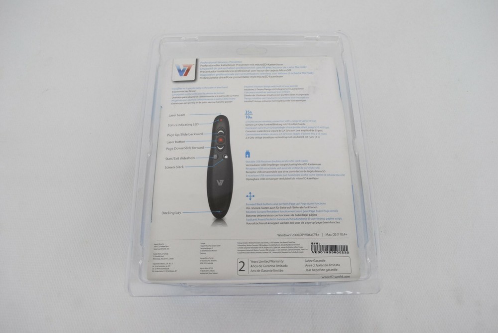 V7 WP1000 Professional Wireless Presenter 5 Button Design MicroSD card Reader