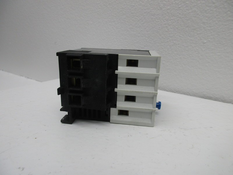 SQUARE D 9065-TE8 OVERLOAD RELAY UNMP