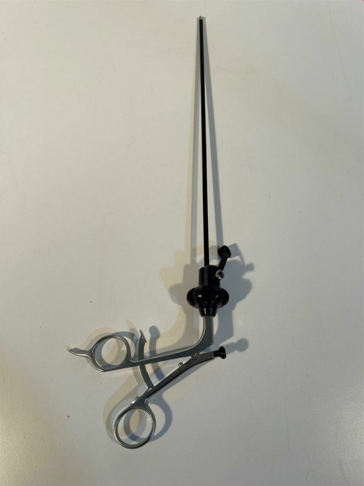 ONE (1) STRYKER Surgical Laparoscopic Grasping Forceps w/Handle & Sheath Only