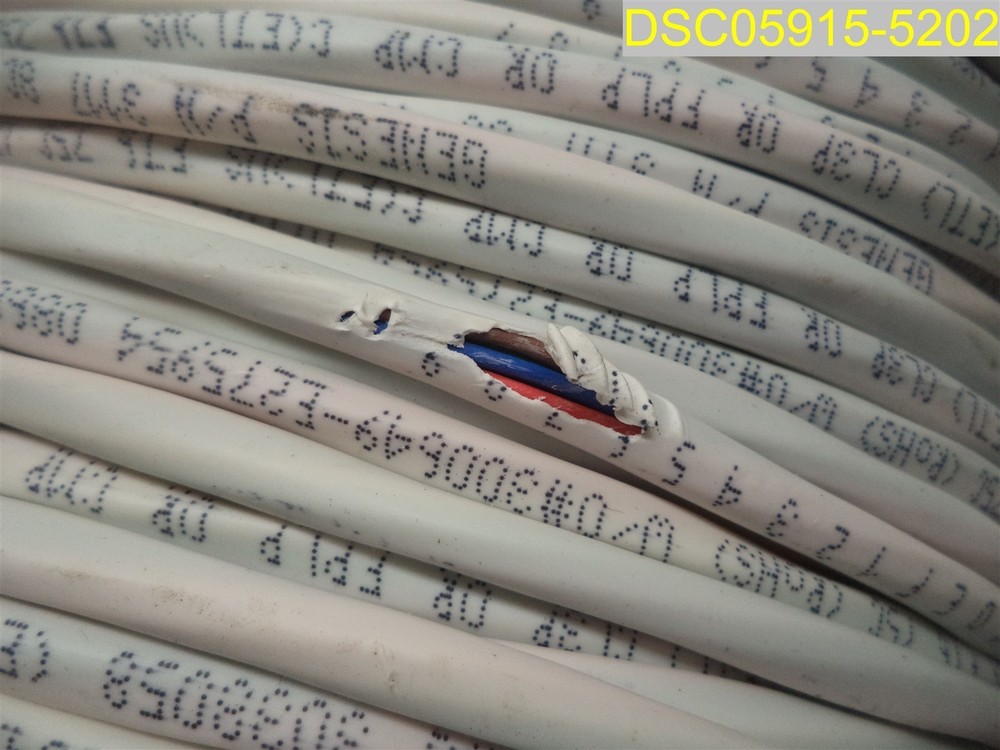 Roll Has Scuff: 1000ft Genesis 3117 18/8C Plenum Security/Control Cable White