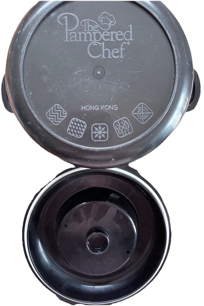 The Pampered Chef 3 Quart Microwave Rice Cooker