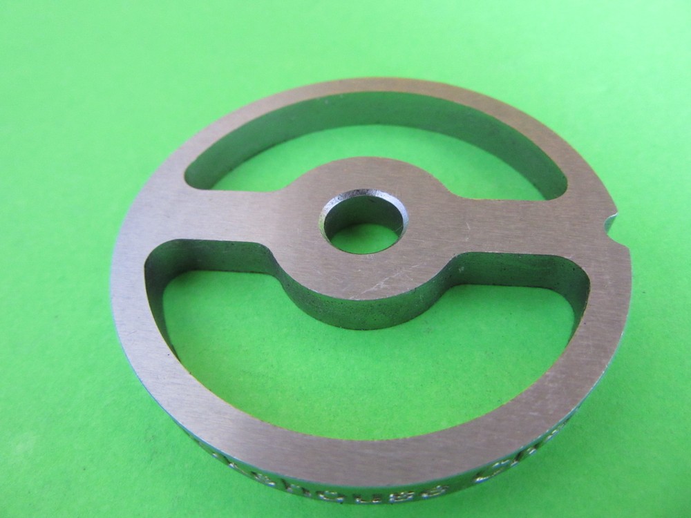Size #8 Sausage Stuffing Kidney plate disc for meat grinder