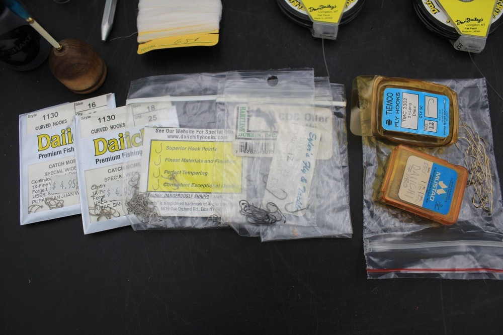 Fly Tying Kit with Tools, Materials in a Bag, Vise, Thread