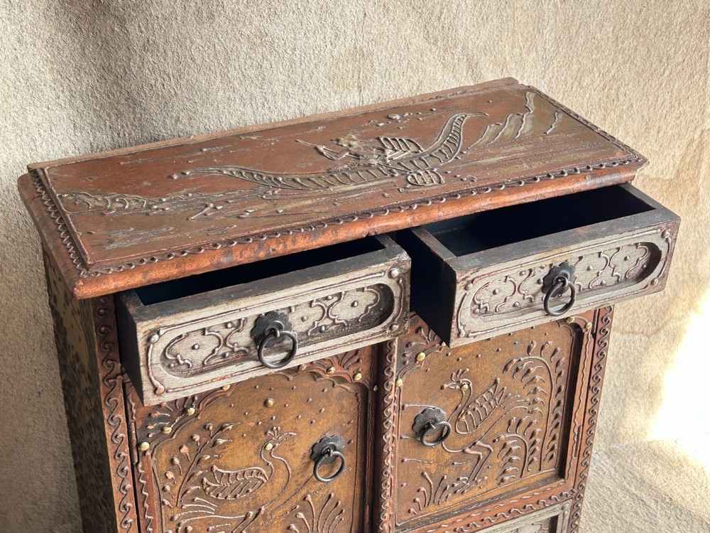 HAND PAINTED SOLID WOODEN WALL HANGING / TABLE TOP CHEST DRAWER STORAGE CABINET