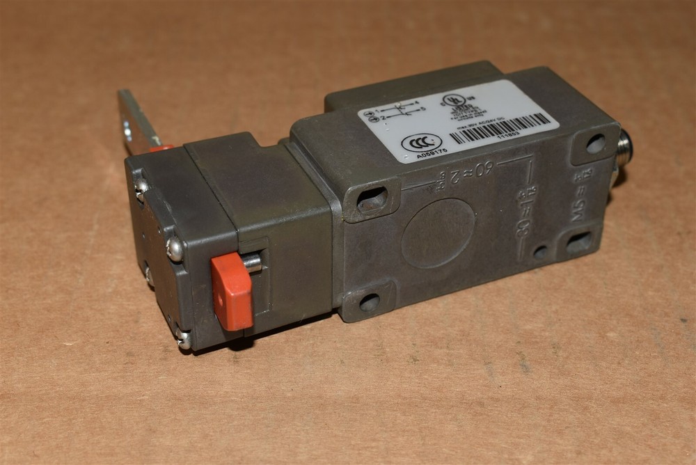 Euchner Safety Switch NZ2VZ-538ESVM5C2334