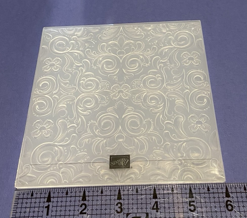 Stampin’ Cut & Emboss-Parisian Flourish 3D Embossing Folder-Gently Used