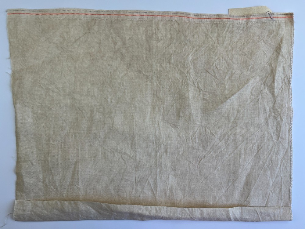Fox & Rabbit 40 Ct Linen in Eureka 14.5x18