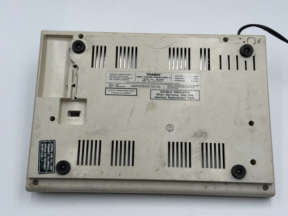 Radio Shack Tandy TRS-80 Color Computer 3 26-3334 CoCo 3 Read Description