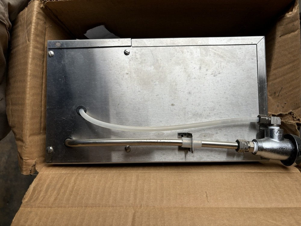 Ecolab stainless Solid Detergent Activator Dispenser 9257-1090