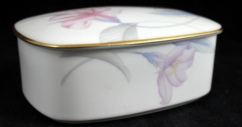 Mikasa Edens Garden Rectangular Box B2090