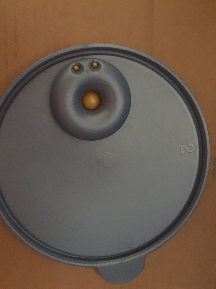 TUPPERWARE LID TOP #2 BLUE ROUND VENT OPENING GUC