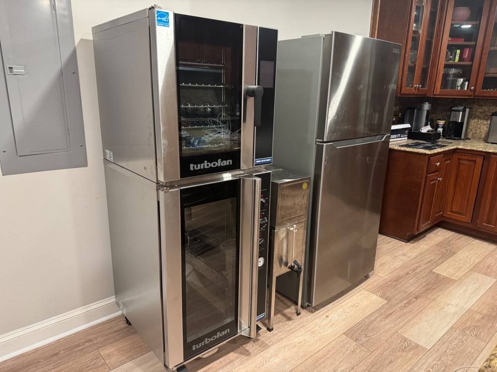 Profession Oven and Proofer - MOFFAT E33T5 and PM10 Proofer.