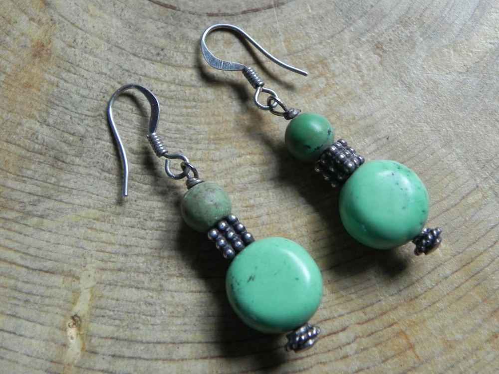 Green Turquoise, Howlite & Silver Beads dangle Earrings