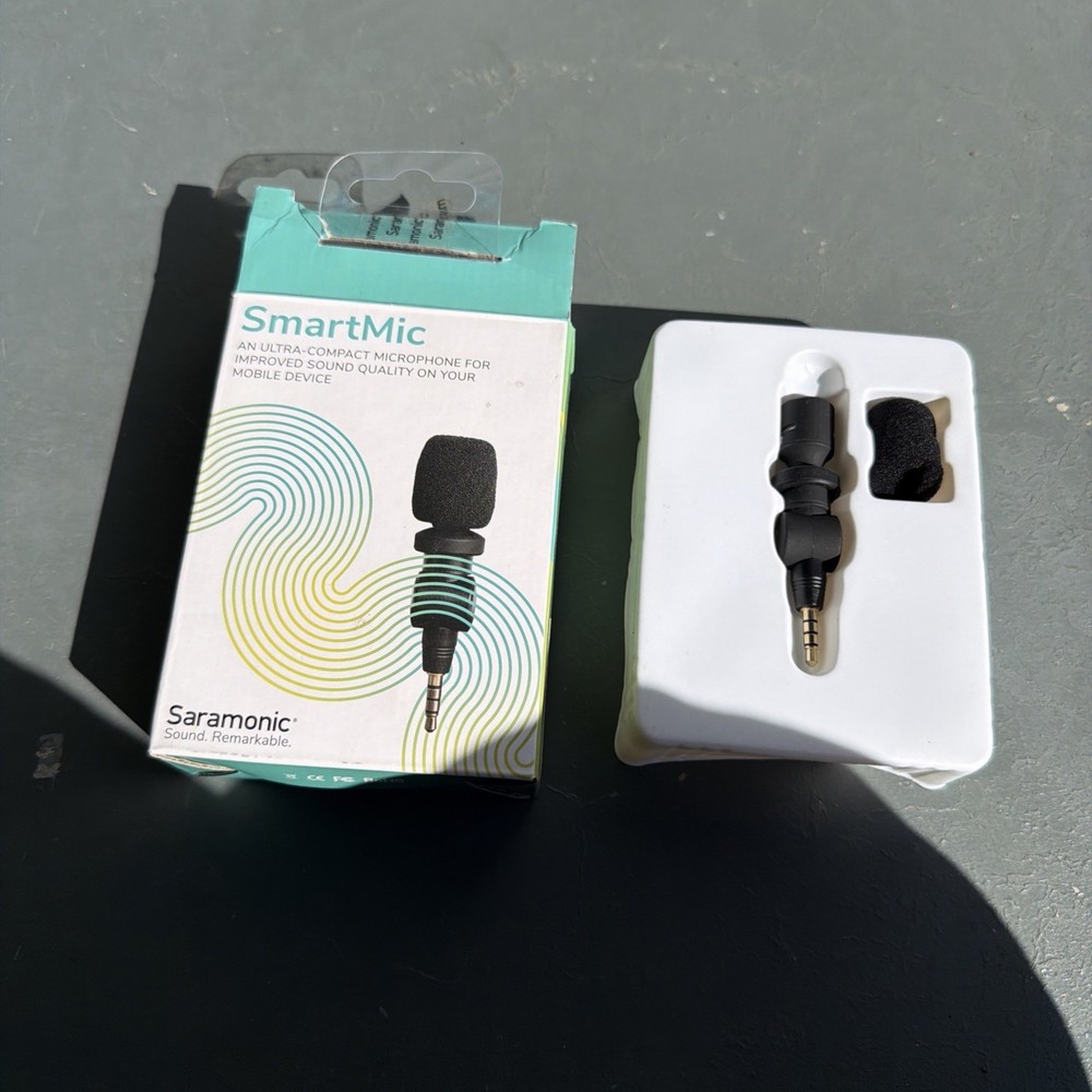 Saramonic SmartMic 3.5mm TRRS Mobile Microphone for iPhone Android – Open Box
