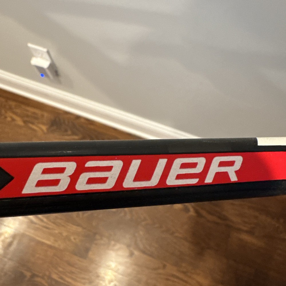 Bauer Vapor Hyperlite 77 Flex BGP2B Hockey Stick Left Hand