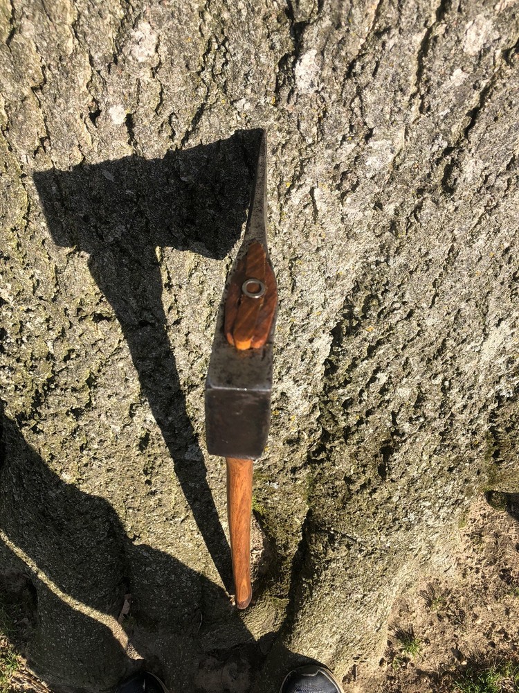 Vintage unmarked 3/2 Rockaway Pattern Axe