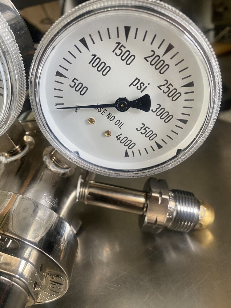 smith general purpose two stage regulator