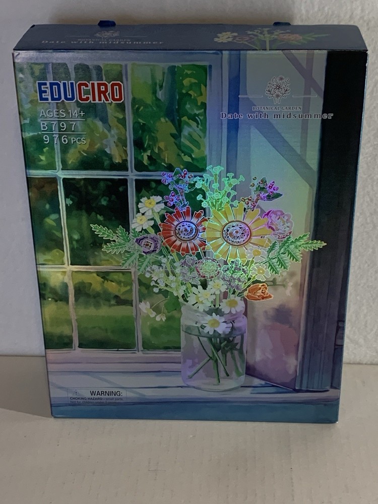EduCiro B797 Building Block Set "Botanical Garden: Date With Midsummer"