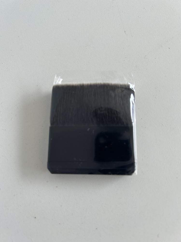 Cle De Peau Powder Foundation Brush - Sealed