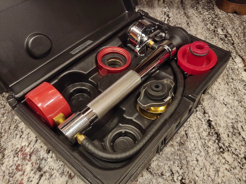 Snapon Tools Cooling System Pressure Tester Kit
