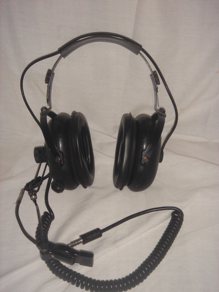 Astrocom Electronics Microphone Dynamic M-87/AIC DYNAMIC Aviation Headset