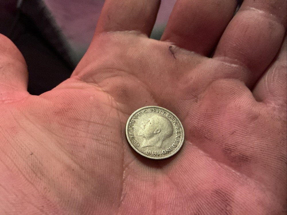 SIXPENCE A-1928-D