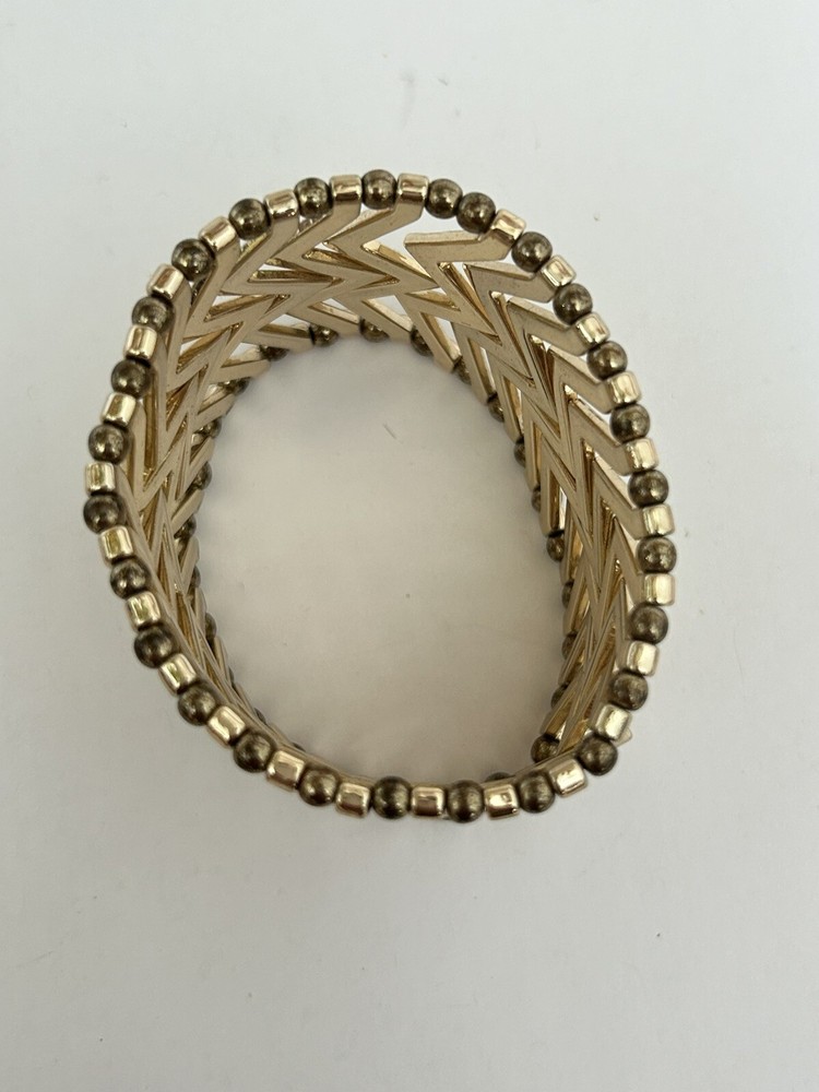 Goldtone ZigZag Stretch Bracelet Great Condition