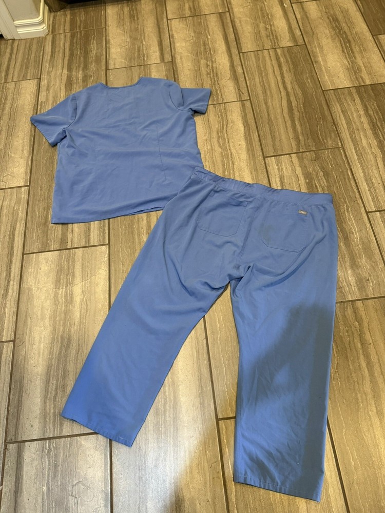Womens Figs Scrub Set sz XXL