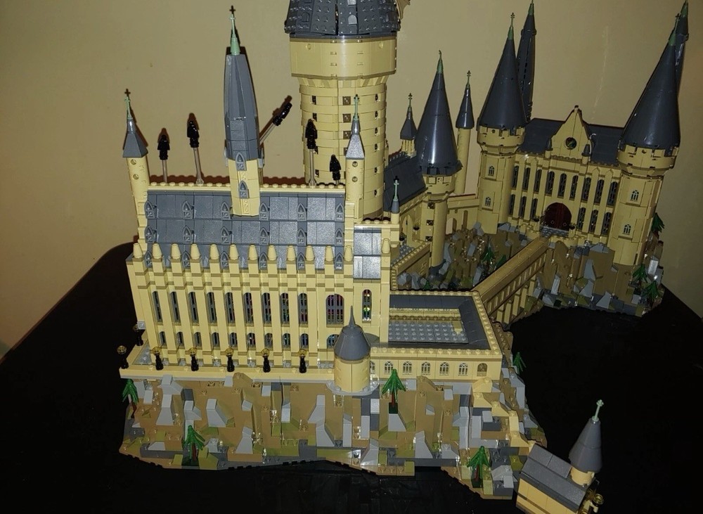 LEGO Harry Potter: Hogwarts Castle (71043)