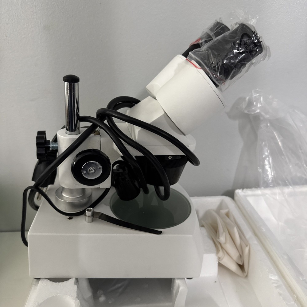 Barska Binocular Microscope 20x, 40x Stereo Binocular Microscope | AY13180