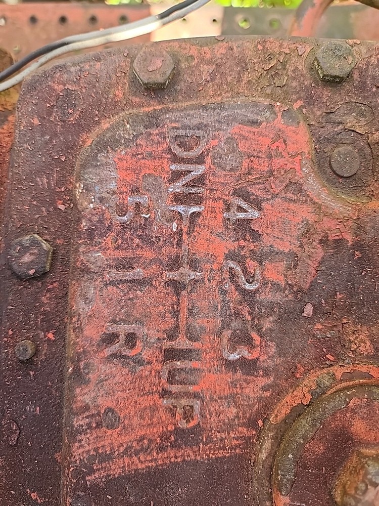 Ford 800 Series Tractor