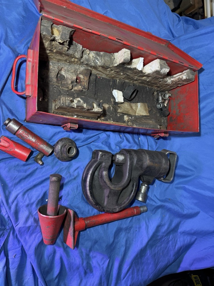 Dc2 35-Ton Capacity Hydraulic Punch