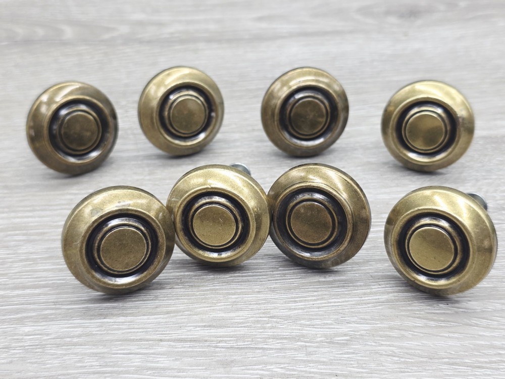 8 Vintage  Brass Round Reclaimed Drawer Pulls Knobs With Hardware