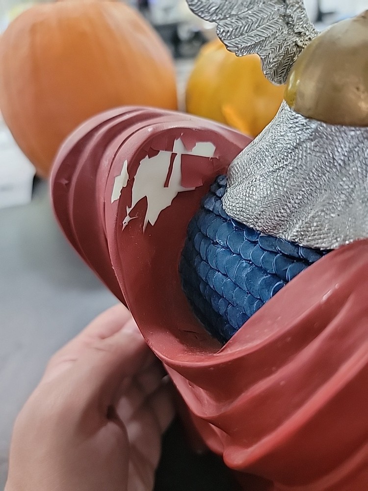 Battle Armor Thor Bust by Dynamic Forces Damaged #15