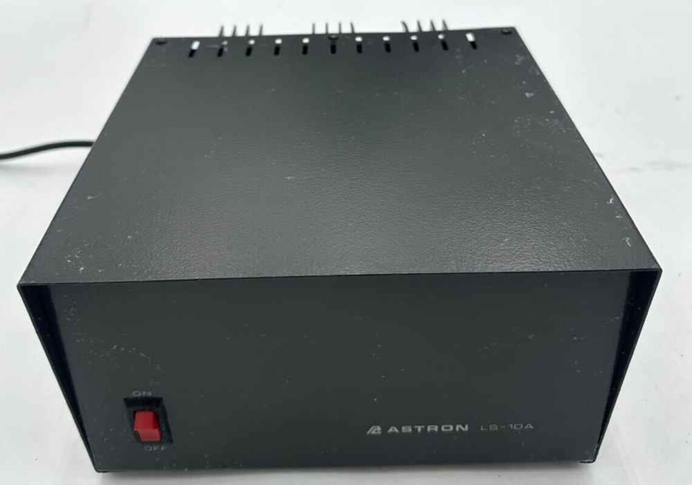 Astron LS-10A Linear Tabletop Power Supply