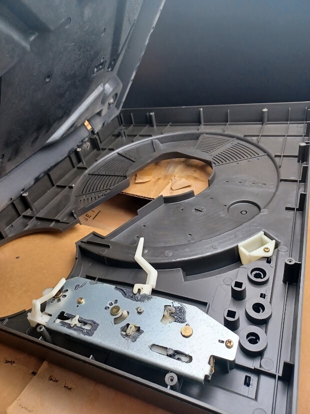 Technics SL-1900 . Original Box with Cabinet / Body