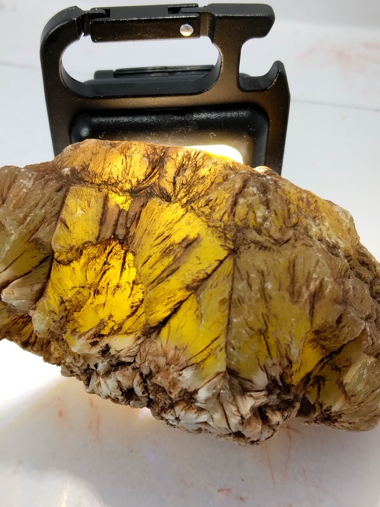 Ref No: 3471.....Mineral variety Prehnite
