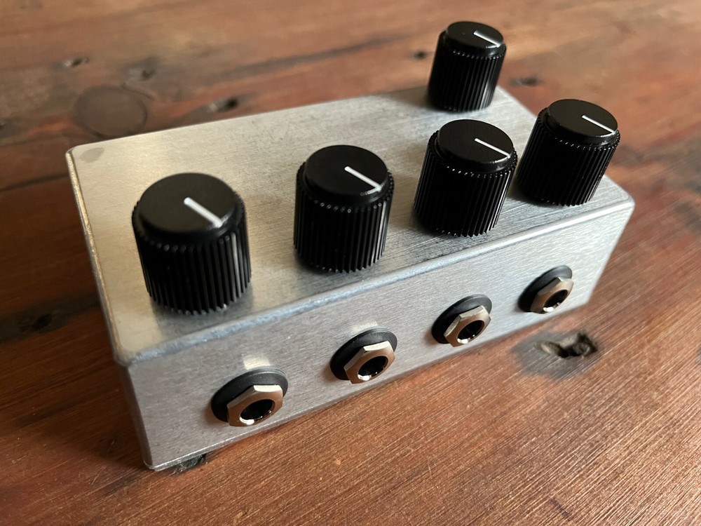 4-Channel Passive Mixer (Handmade, Rucci)