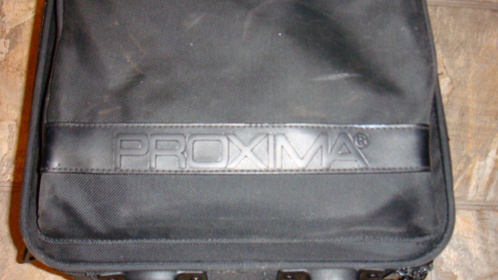 Proxima 9250+ Desktop LCD Video Projector w/ Rolling Case Cables Remote Guide