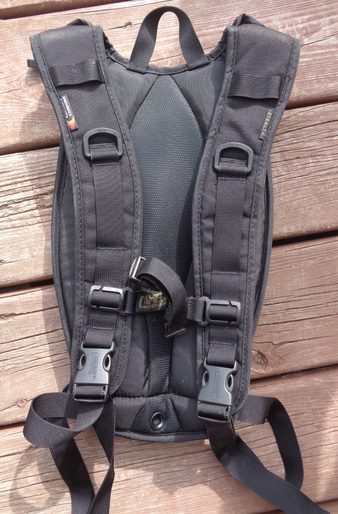 2 CAMELBAK Maximum Gear 2L Hydration Packs - No Bladder