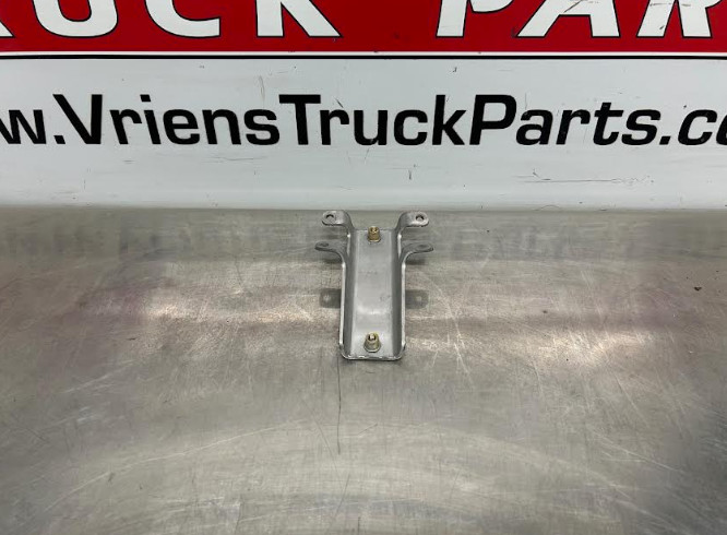 KENWORTH R11-1346 BRACKET-SUNVISOR