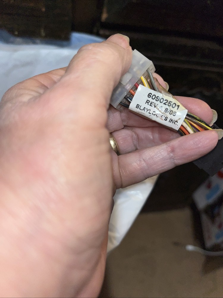 552-663 Credit display harness adapter for s2000