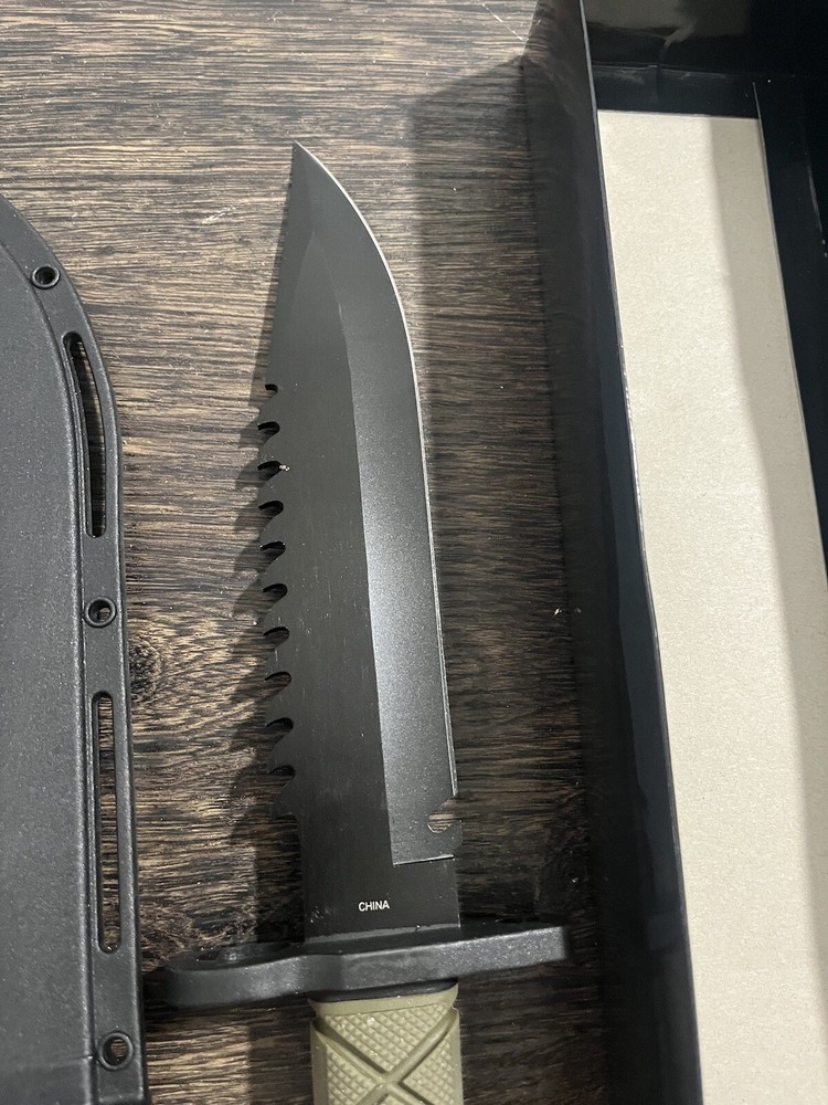 WARTECH HWT101B Fixed Blade Bowie Tactical Serrated