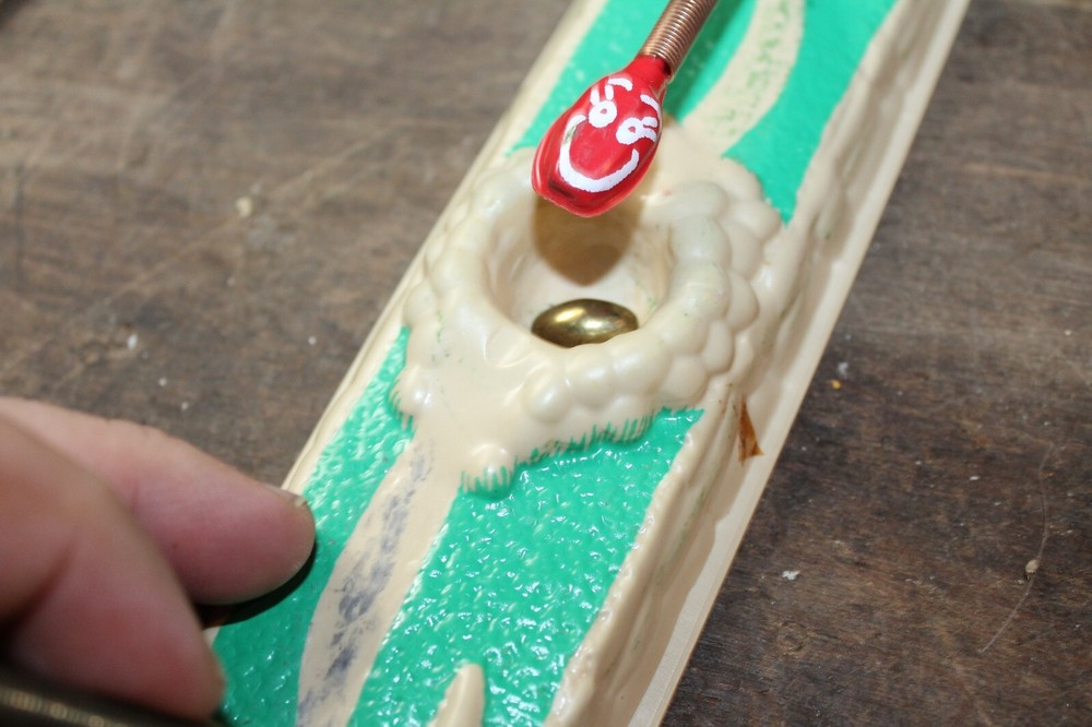 Vintage Sneaky Snakes Magnetic Game