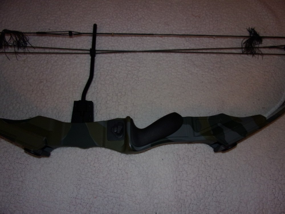 Golden Eagle Super Hawk Compound Bow