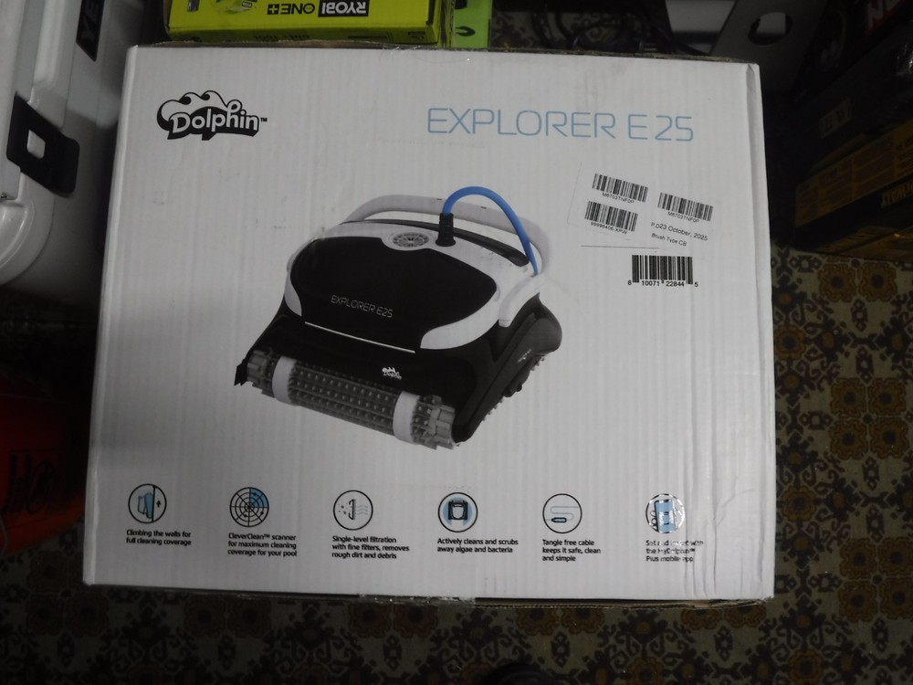 *NEW* Dolphin Explorer E25 Robotic Pool Cleaner